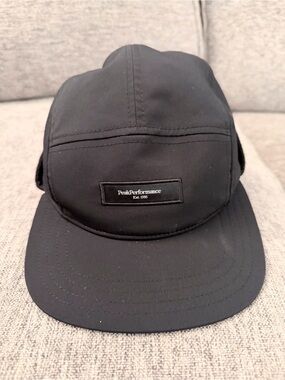 Peak Performance Patch Flap Cap S/M Black Wool Lined Winter Hat Outdoor Ski Tech